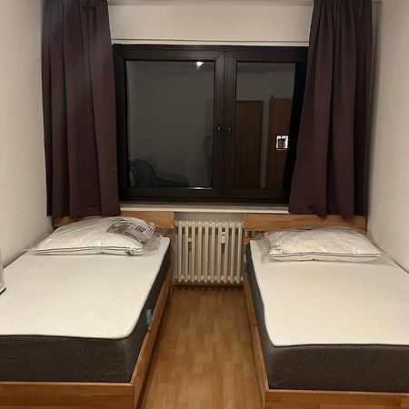 Zimmer Fuer Monteure, Handwerker Oder Reisende 에센 외부 사진