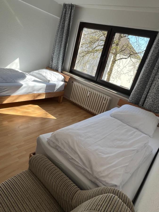 Zimmer Fuer Monteure, Handwerker Oder Reisende 에센 외부 사진