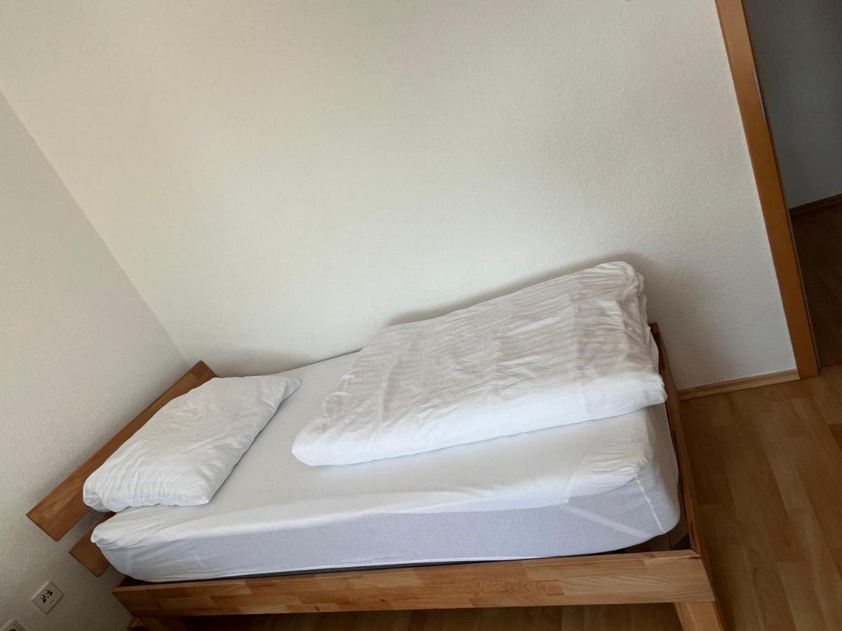 Zimmer Fuer Monteure, Handwerker Oder Reisende 에센 외부 사진